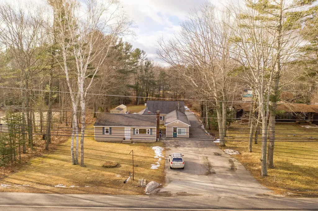 346 Lewiston Road Topsham ME 04086