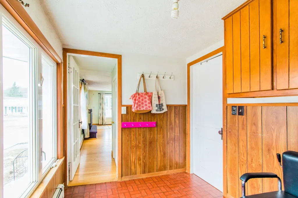 69 Pond Road Lewiston ME 04240