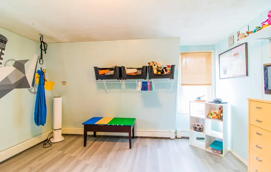 69 Pond Road Lewiston ME 04240