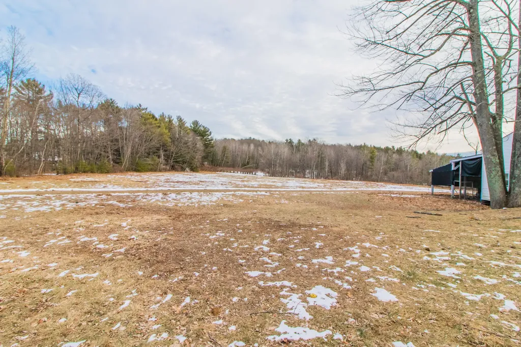 69 Pond Road Lewiston ME 04240