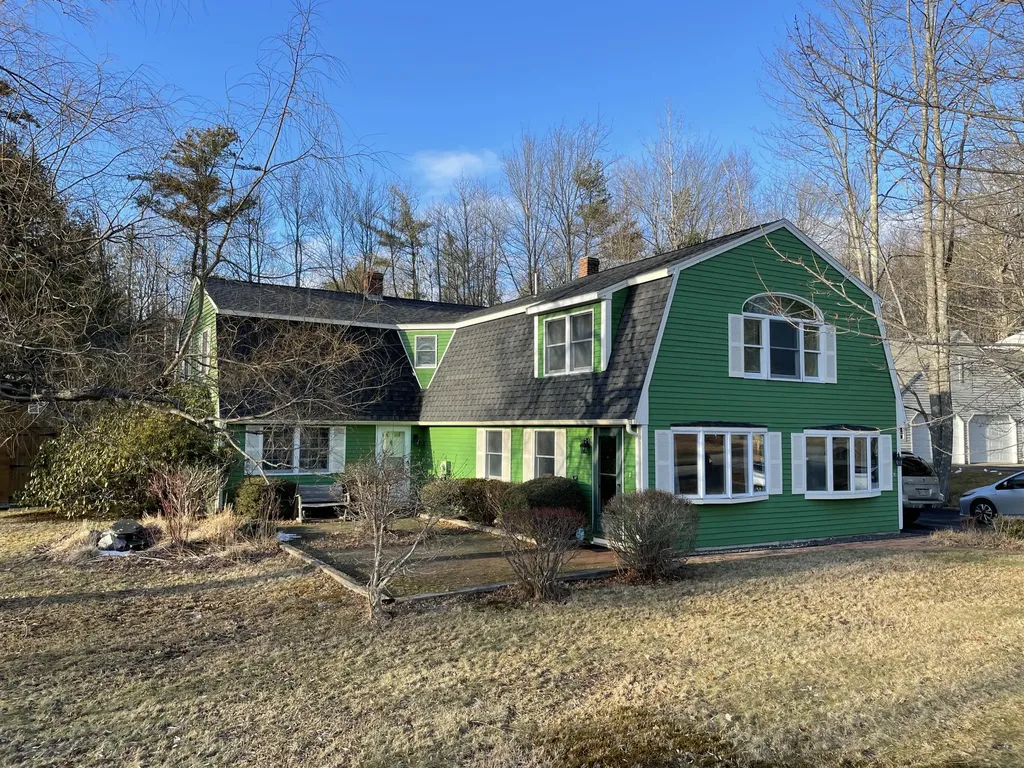 63 Winding Way Yarmouth ME 04096