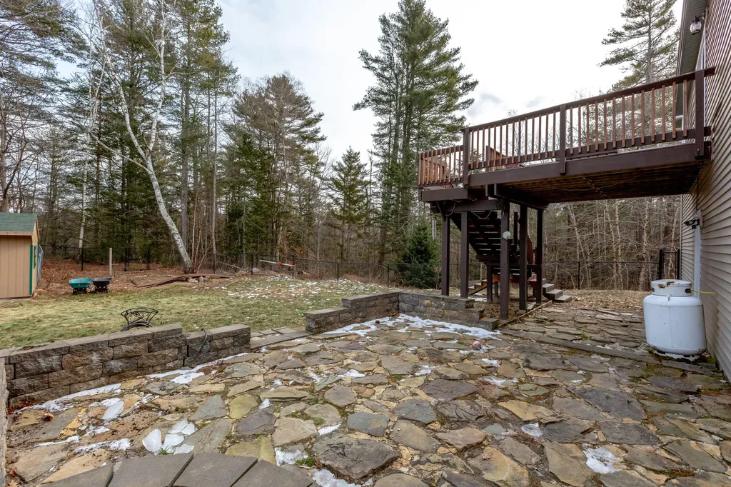 38 Hunter Hill Road Durham ME 04222