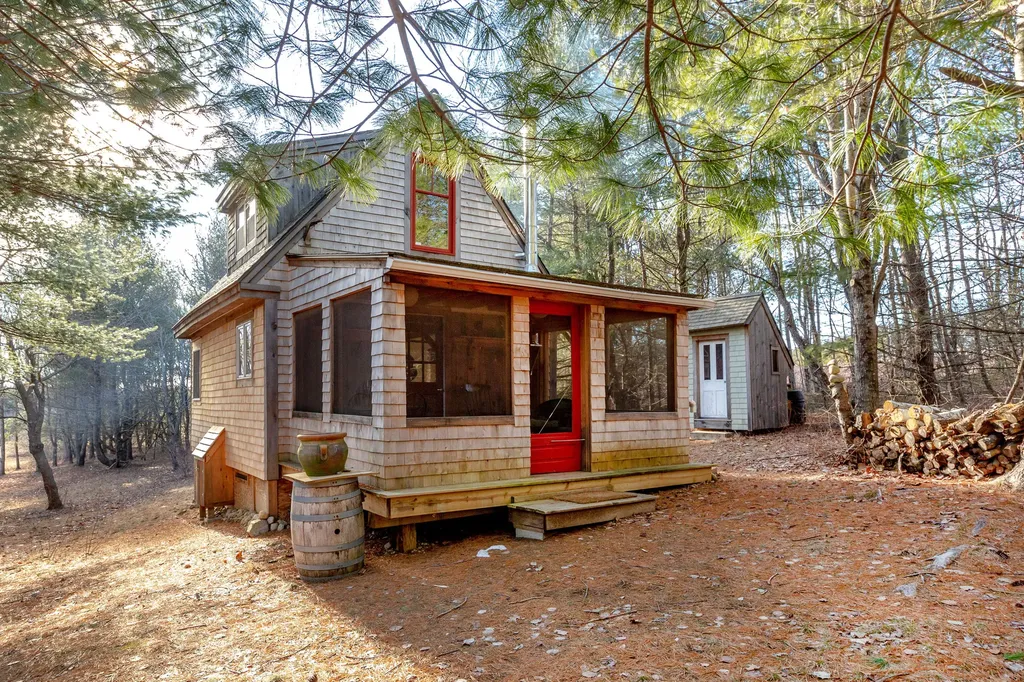 735 Wiscasset Road Whitefield ME 04353