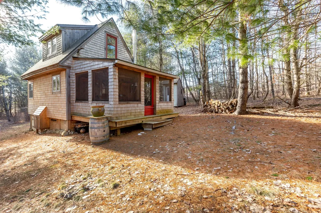 735 Wiscasset Road Whitefield ME 04353