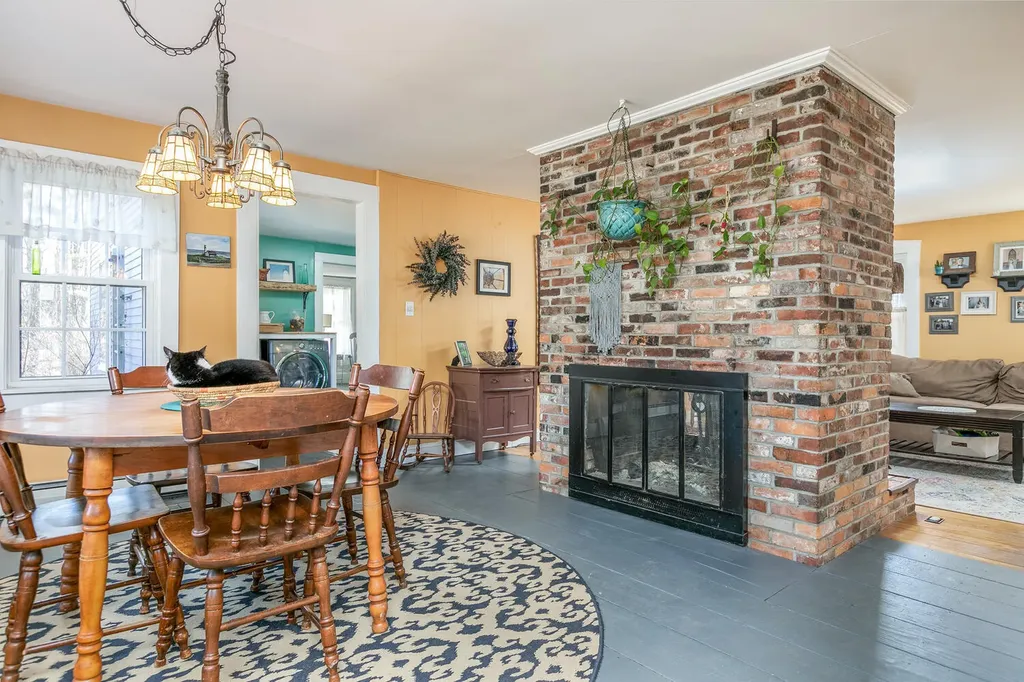 461 Buxton Road Saco ME 04072
