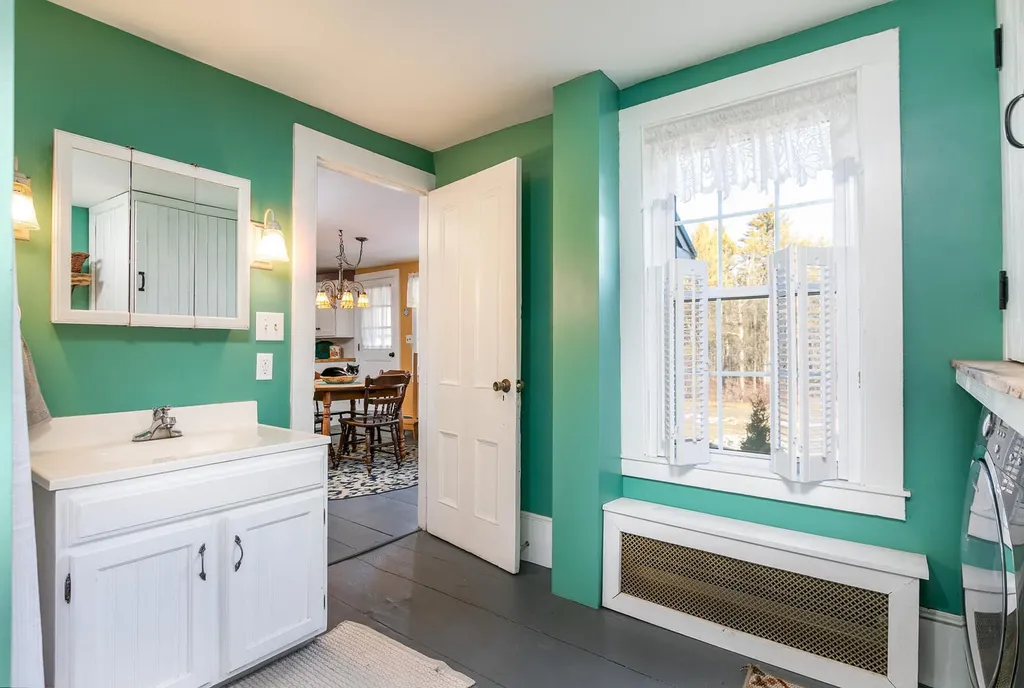461 Buxton Road Saco ME 04072