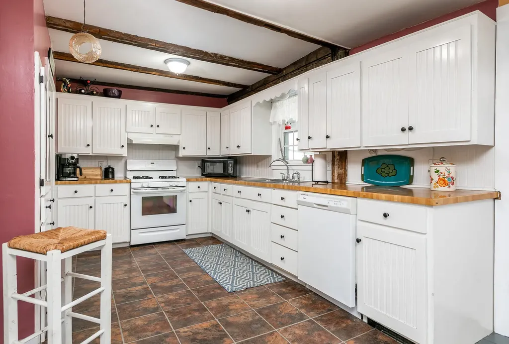 461 Buxton Road Saco ME 04072