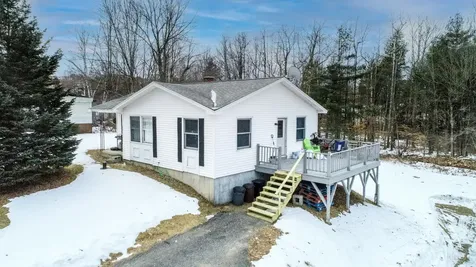 20 Middle Road Augusta ME 04330