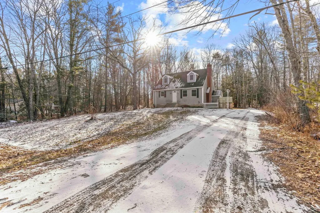 33 Old Ferry Road Wiscasset ME 04578