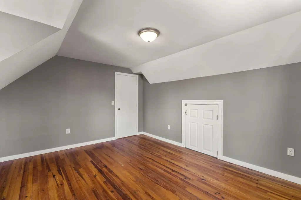 33 Old Ferry Road Wiscasset ME 04578