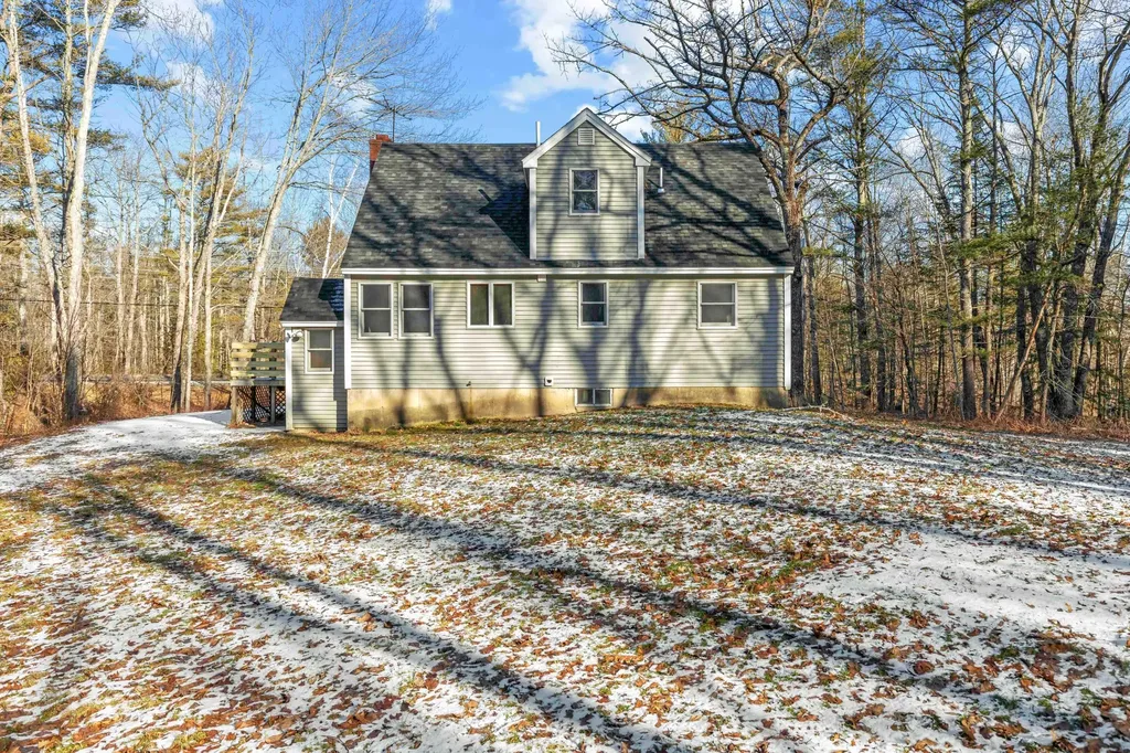 33 Old Ferry Road Wiscasset ME 04578