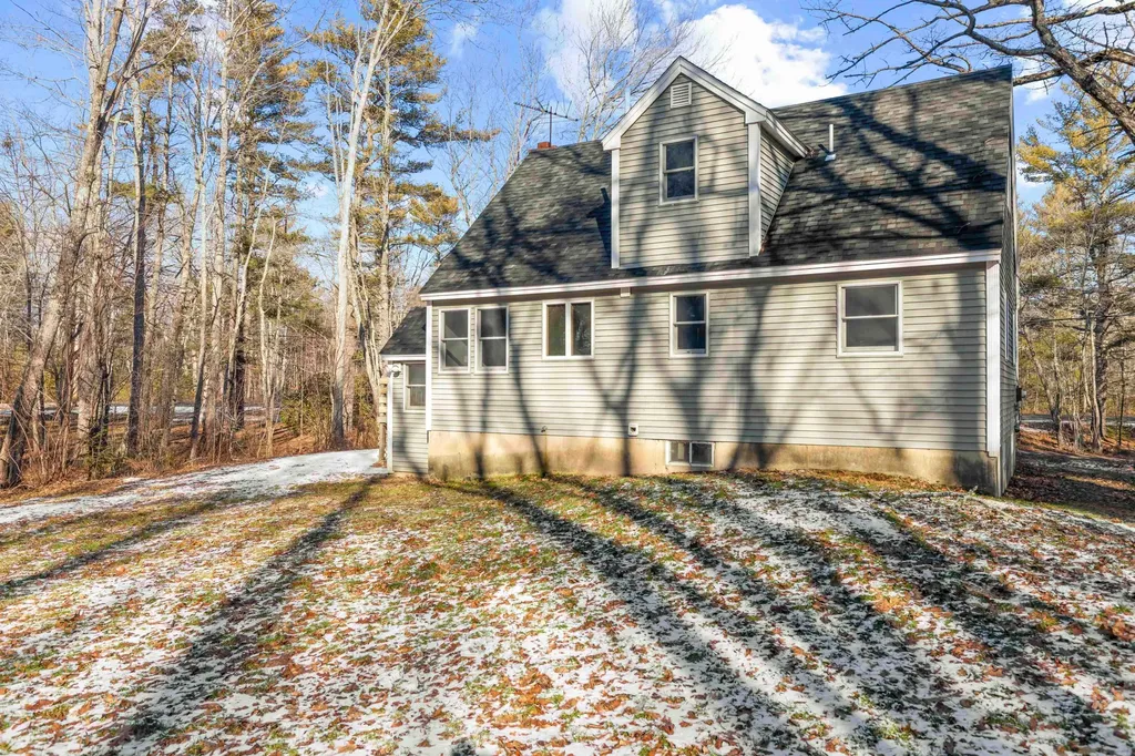 33 Old Ferry Road Wiscasset ME 04578