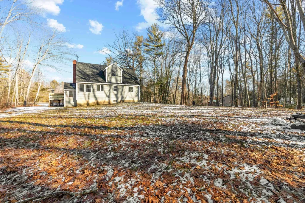 33 Old Ferry Road Wiscasset ME 04578