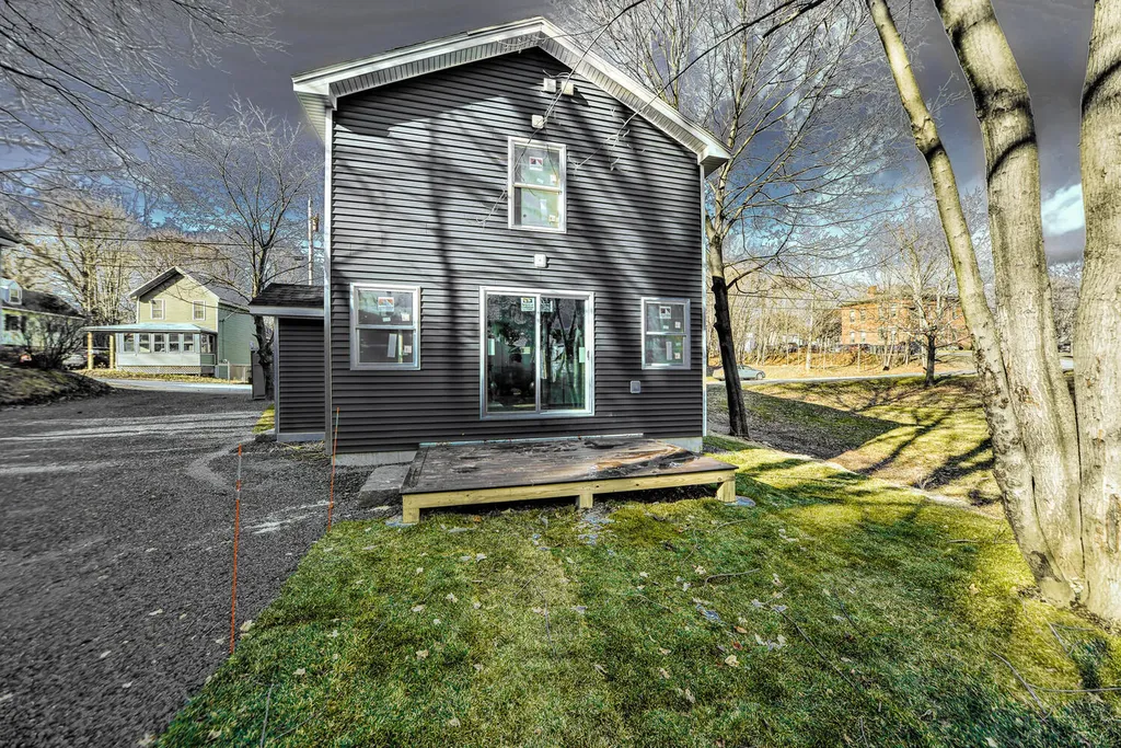 22 Harrison Avenue Gardiner ME 04345