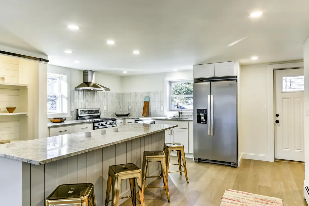 22 Harrison Avenue Gardiner ME 04345