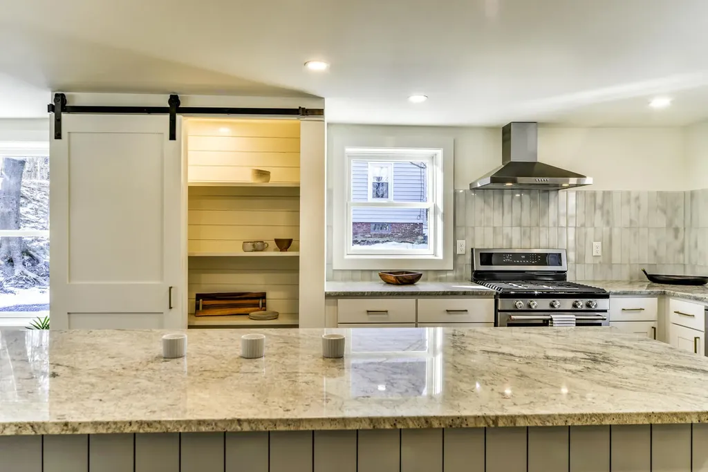 22 Harrison Avenue Gardiner ME 04345