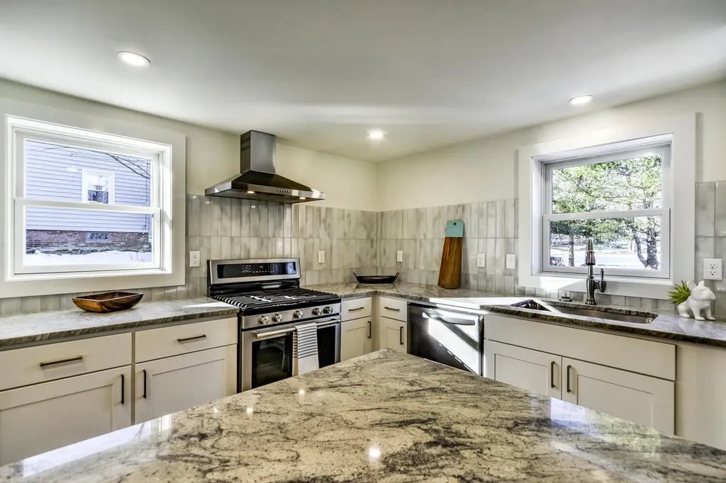 22 Harrison Avenue Gardiner ME 04345