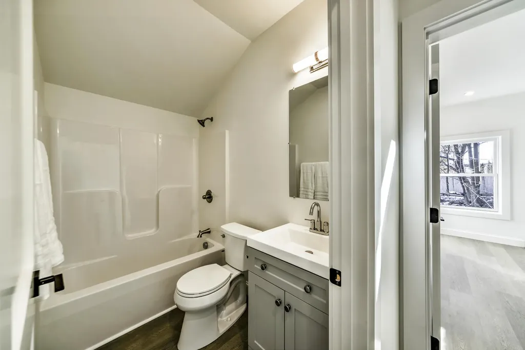 22 Harrison Avenue Gardiner ME 04345