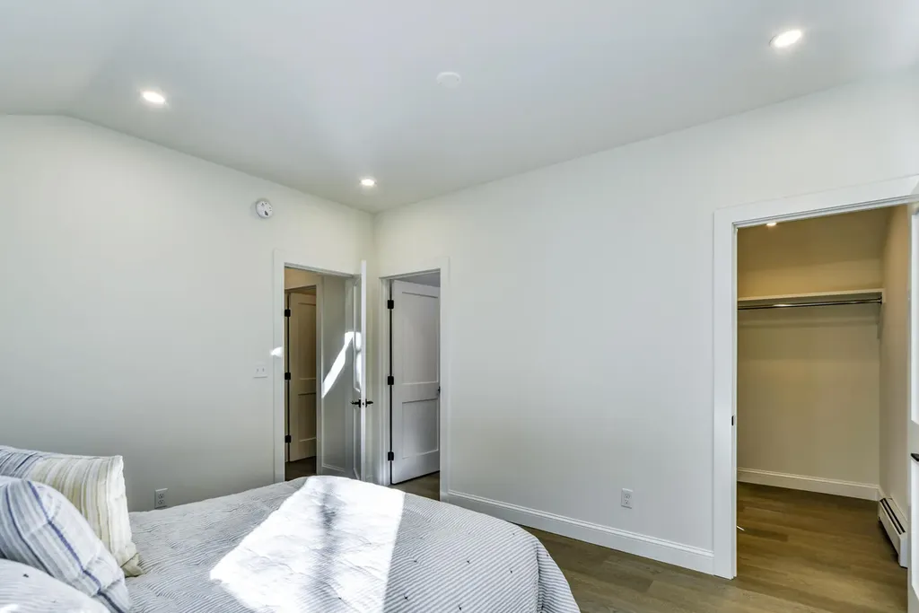22 Harrison Avenue Gardiner ME 04345