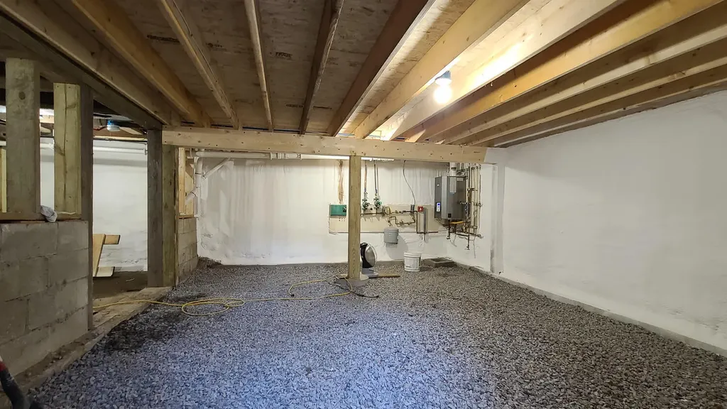 22 Harrison Avenue Gardiner ME 04345