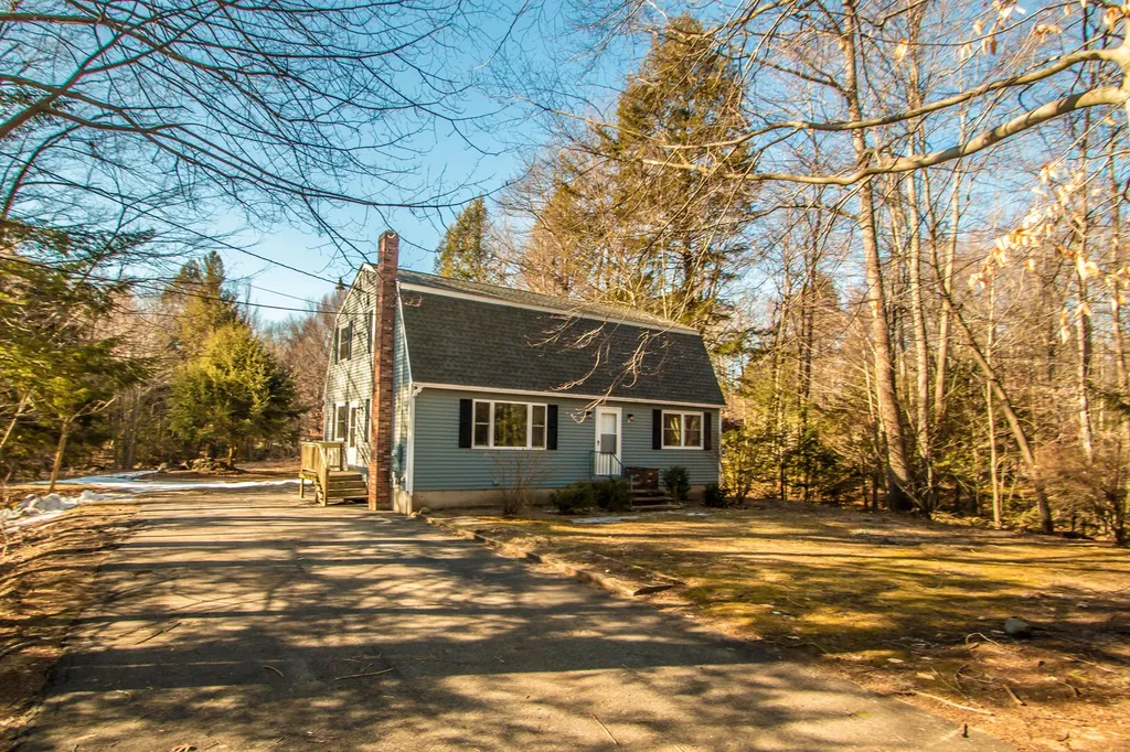 118 Mount Hope Road Sanford ME 04073