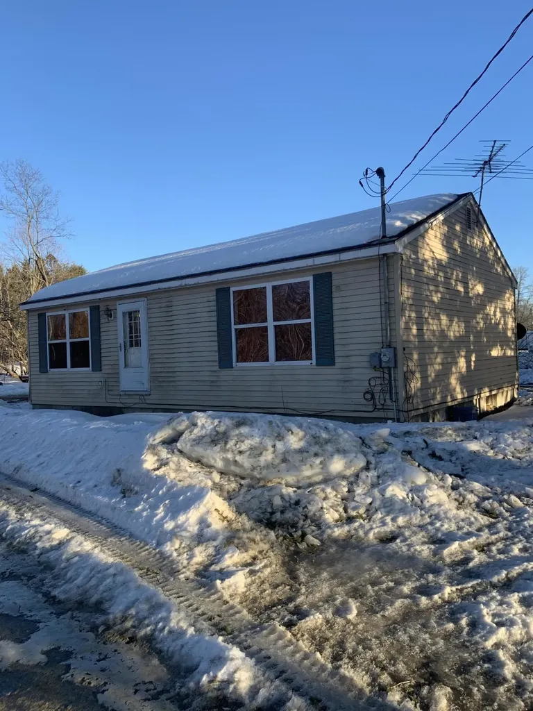 29 Libby Street Hartland ME 04943