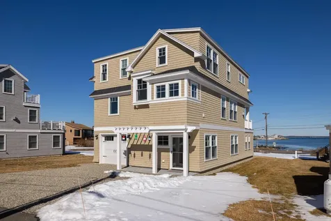 9 Perkins Lane Wells ME 04090