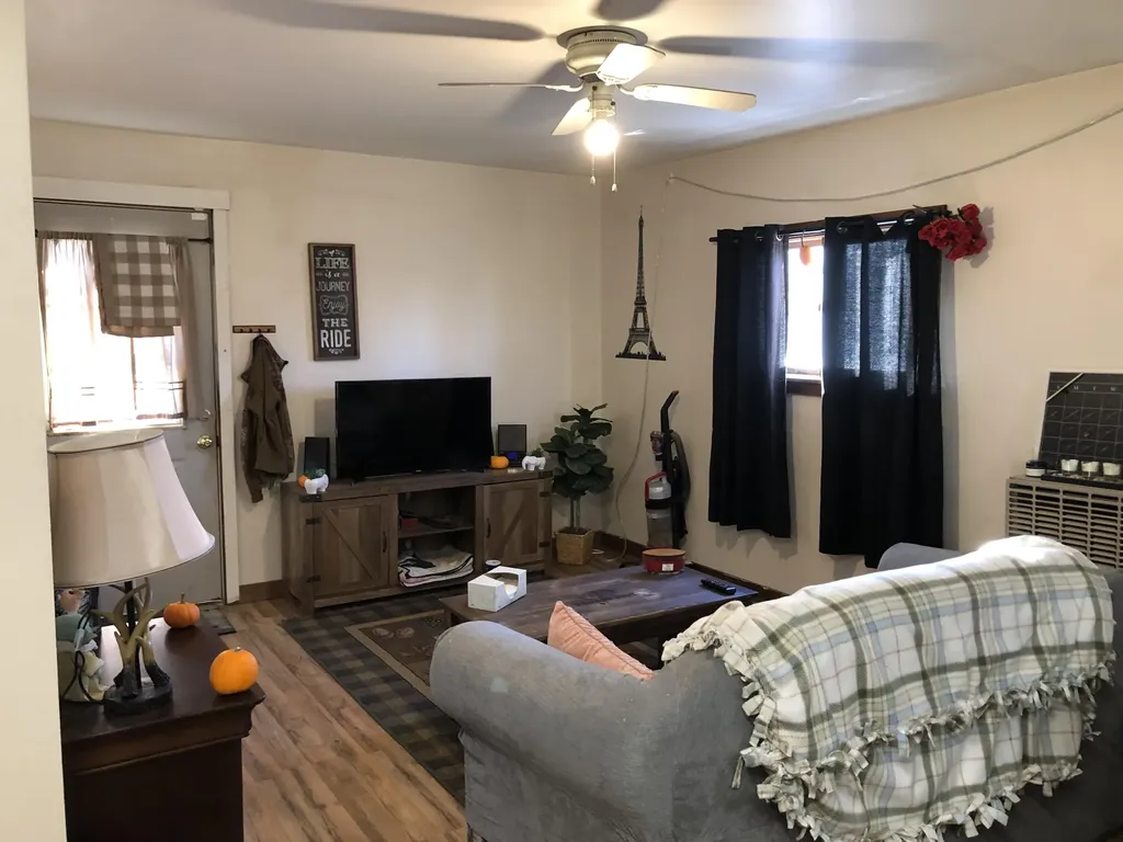 31 Old Airline Road Aurora ME 04408