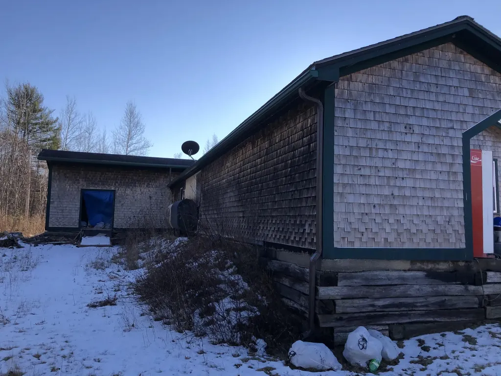 31 Old Airline Road Aurora ME 04408