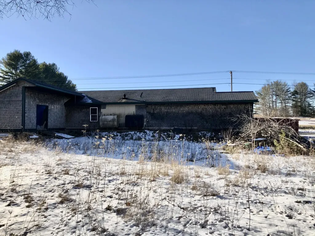 31 Old Airline Road Aurora ME 04408
