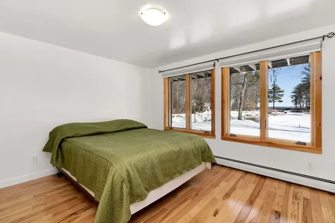 12 Peninsula Drive Standish ME 04084