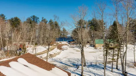12 Peninsula Drive Standish ME 04084