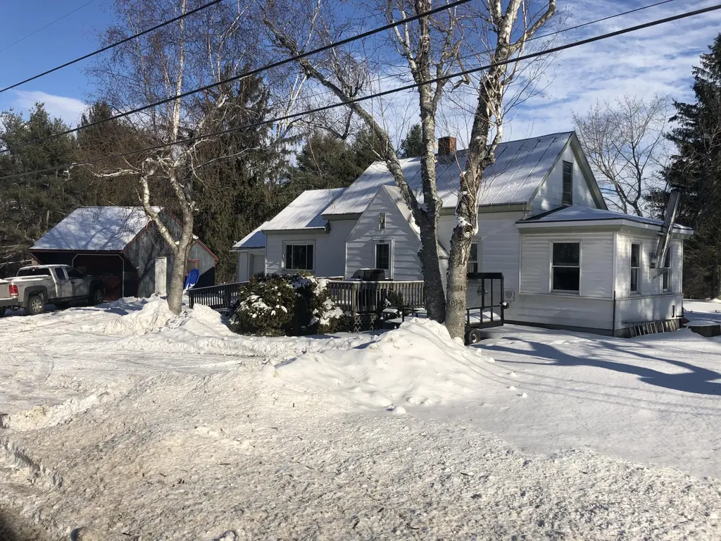 1893 Riverside Drive Vassalboro ME 04989