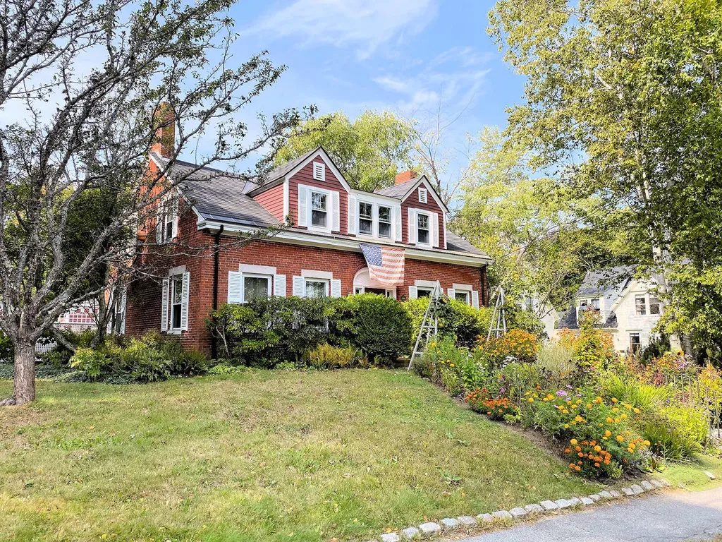 117 Chestnut Street Camden ME 04843