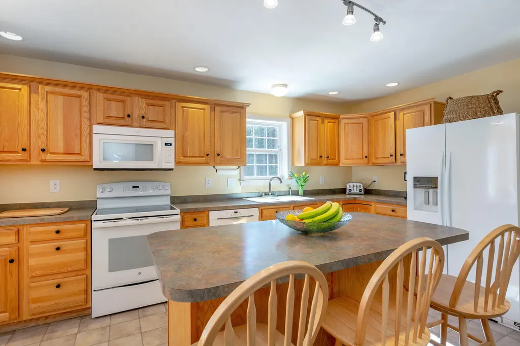 24 Fir Way Harpswell ME 04079