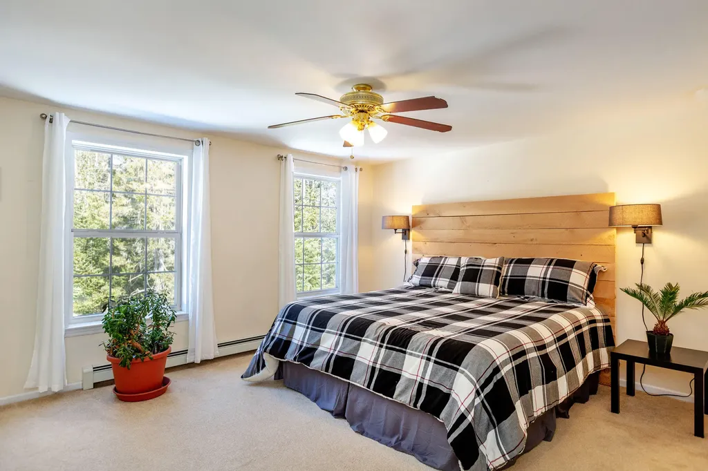 24 Fir Way Harpswell ME 04079