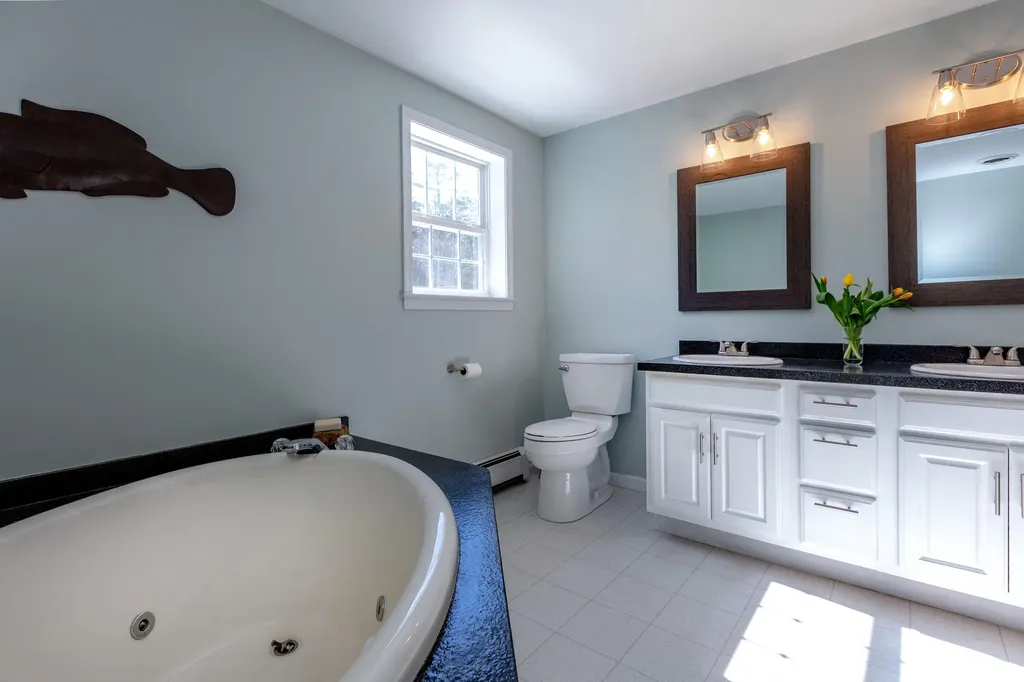 24 Fir Way Harpswell ME 04079