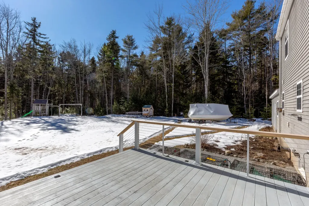 24 Fir Way Harpswell ME 04079