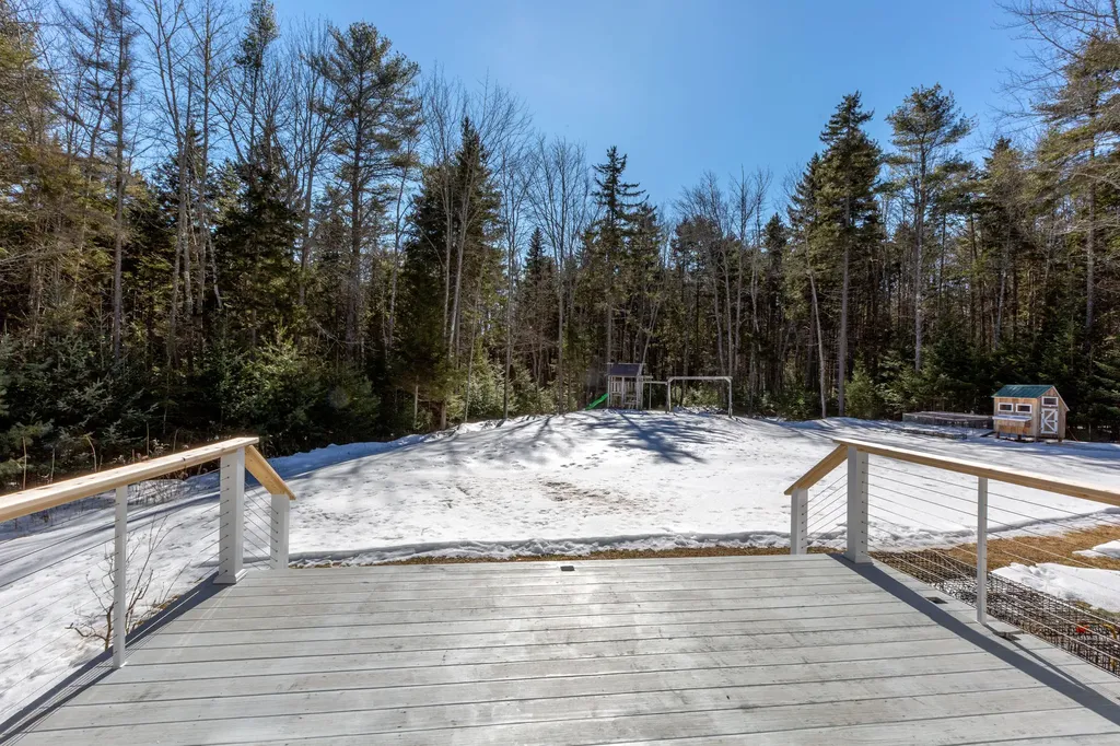 24 Fir Way Harpswell ME 04079