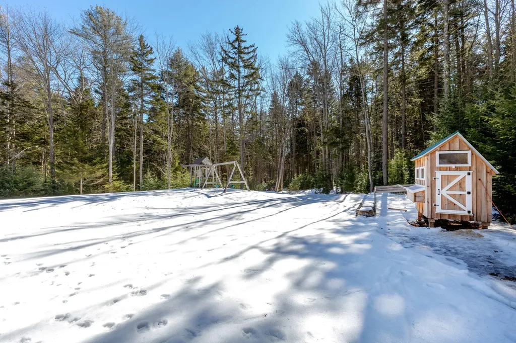 24 Fir Way Harpswell ME 04079