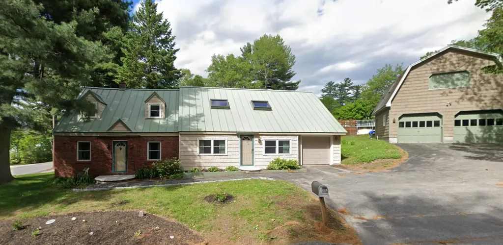 188 Montello Street Lewiston ME 04240