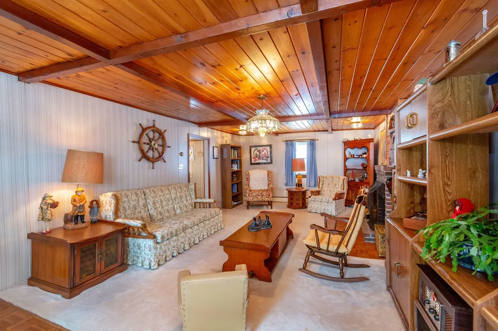 188 Montello Street Lewiston ME 04240