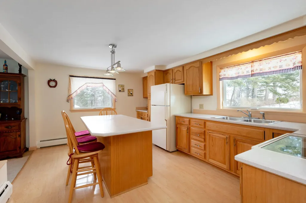 188 Montello Street Lewiston ME 04240