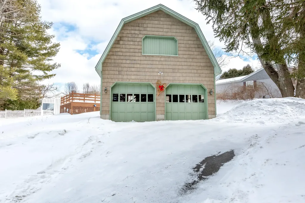 188 Montello Street Lewiston ME 04240