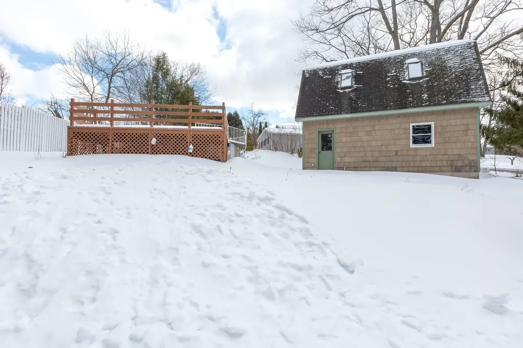 188 Montello Street Lewiston ME 04240