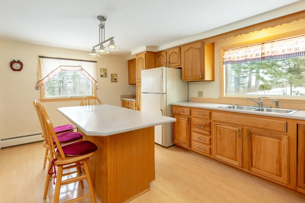 188 Montello Street Lewiston ME 04240