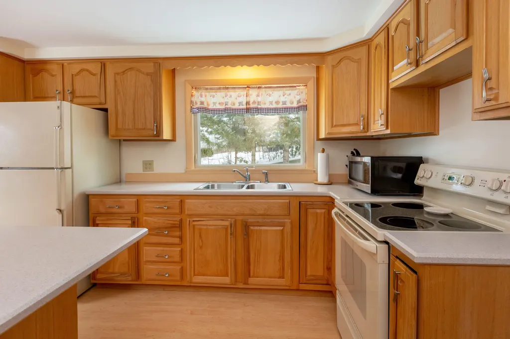 188 Montello Street Lewiston ME 04240