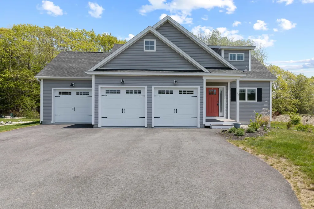 33 Dupont Court Yarmouth ME 04096