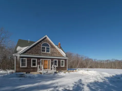 23 Seacoast Road Hope ME 04847