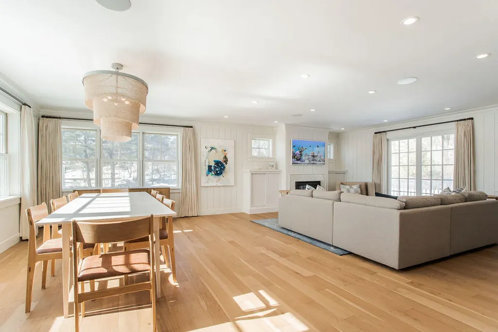 17 Intervale Road York ME 03902